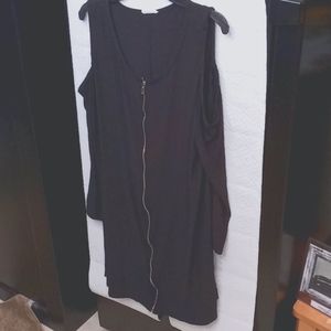 Black cold shoulder front zip 3x dress